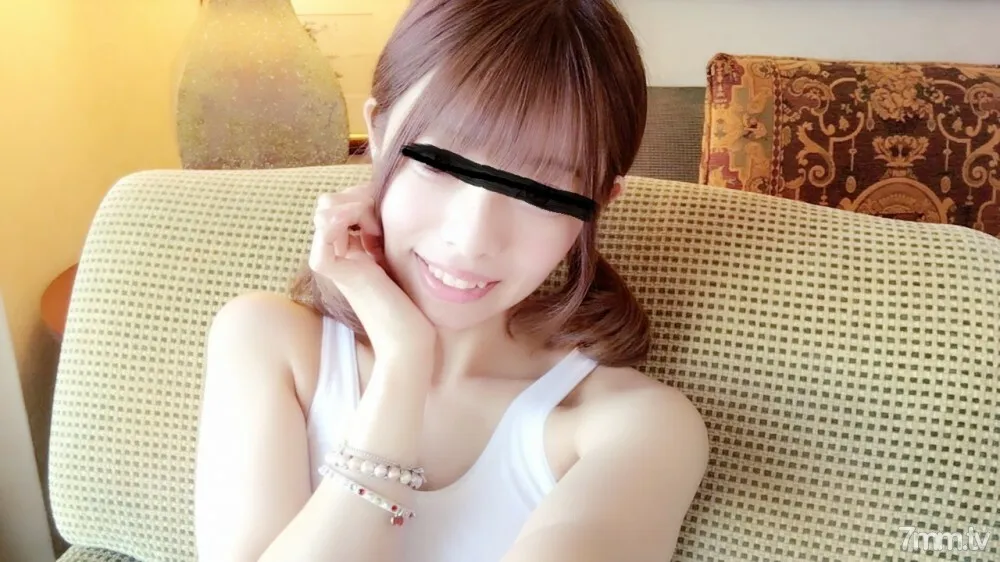 FC2-PPV-1241113 [Self-use ㊙ video self-post] [shaved vagina tight] <very cute original reading model Loli gal> White school water is lotion "I can't stand itching ♪" I made you masturbate with a thick dildo rice field