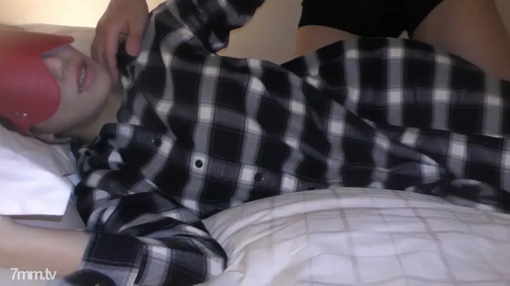 FC2-PPV-1271393 [Individual Shooting] A wife who fell into a debtor ended up paying with her body without being able to repay...