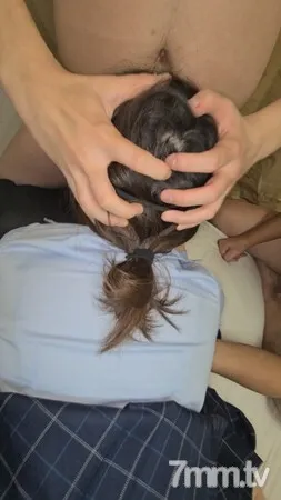 FC2-PPV-1650172 fc2-ppv 1650172 [Personal shooting] A natural daughter of Tokyo Metropolitan Commercial High School ●, after asking for help, it is continuously vaginal cum shot with four meat sticks.