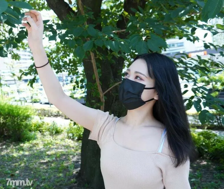 FC2-PPV-1942212 fc2-ppv 1942212 [☆ Superb perfect amateur ☆] Masterpiece!  - !!  - Satsuki-chan (* ´∇ ｀ *), a premier neat and clean girl, squirts into the camera while being nervous!  - !!  - Continuous love sex