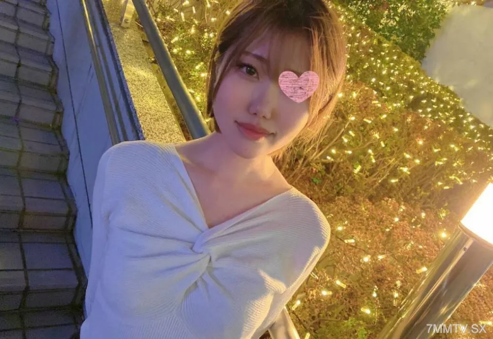 FC2-PPV-3192968 1 week limited 2980 → 1980  A fair-skinned slender cafe clerk pant violently at a secret part-time job. I tried pouring white cream.