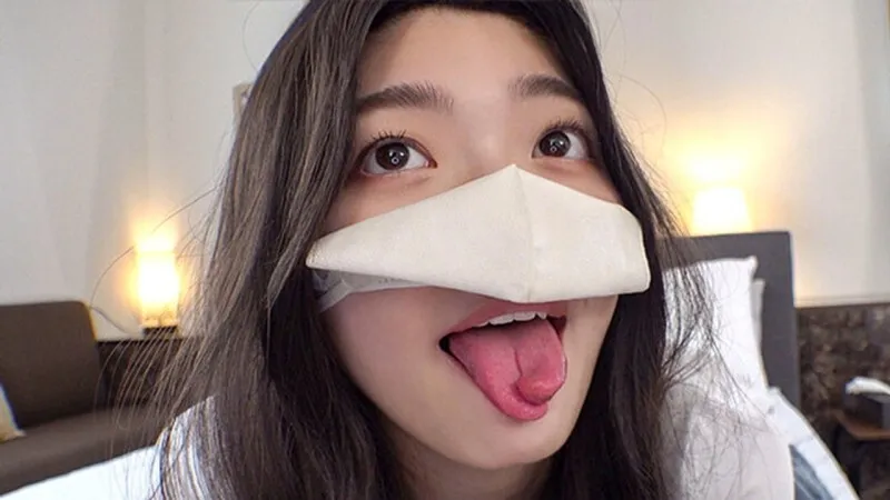 FC2-PPV-4692502 This is a pussy that will surpass you!  20-year-old split tongue college student is too erotic! Raw vaginal cum shot and huge ejaculation makes her cum in a convulsive manner. We have discovered the most beautiful woman who cums in the de