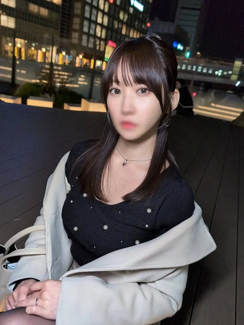 FC2-PPV-4716324 God episode  *Limited quantity* Continuous raw sex with a married woman - A beautiful wife who is elegant but "perverted" and loves dick too much - 27 years old ⇒ Creampie & facial "Shiori"  with bonus