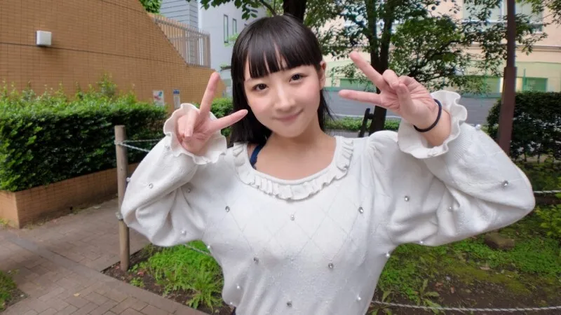 FC2-PPV-4719578 990 points until the 1st! First time  Director x 20-year-old female college student "Is this also part of the training??" An innocent girl becomes the prey of a perverted director....