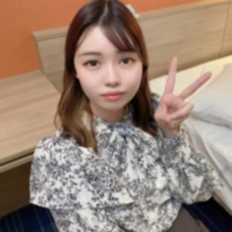 FC2-PPV-4783435 2. Works/Continuous Creampie  Huge G-cup breasts♡ Beautiful butt♡ Fair-skinned, glamorous body♡ Naomi works in the medical office.