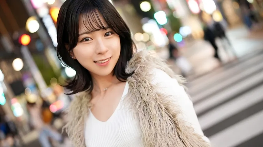 SIRO-5249 "I want you to mess me up..." A beautiful girl with a small animal-like appearance appears! Her hidden eroticism is released! She likes rough sex after a long time! She can't help but moan when she's being pistoned! First sh