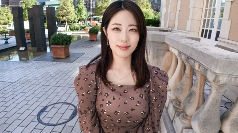 SIRO-5440 "Intense sex is here. A mature woman with a quiet demeanor applied to feel pleasure! She moves her hips and hits the spots that feel good during sex! First time filming  She applied for adult video online...": MGS Video  Adult Video S